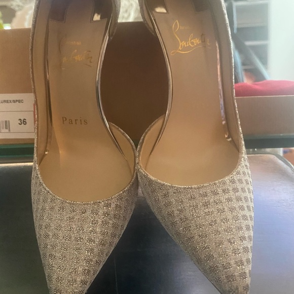 Christian Louboutin Wedding Shoes pumps - Picture 5 of 12